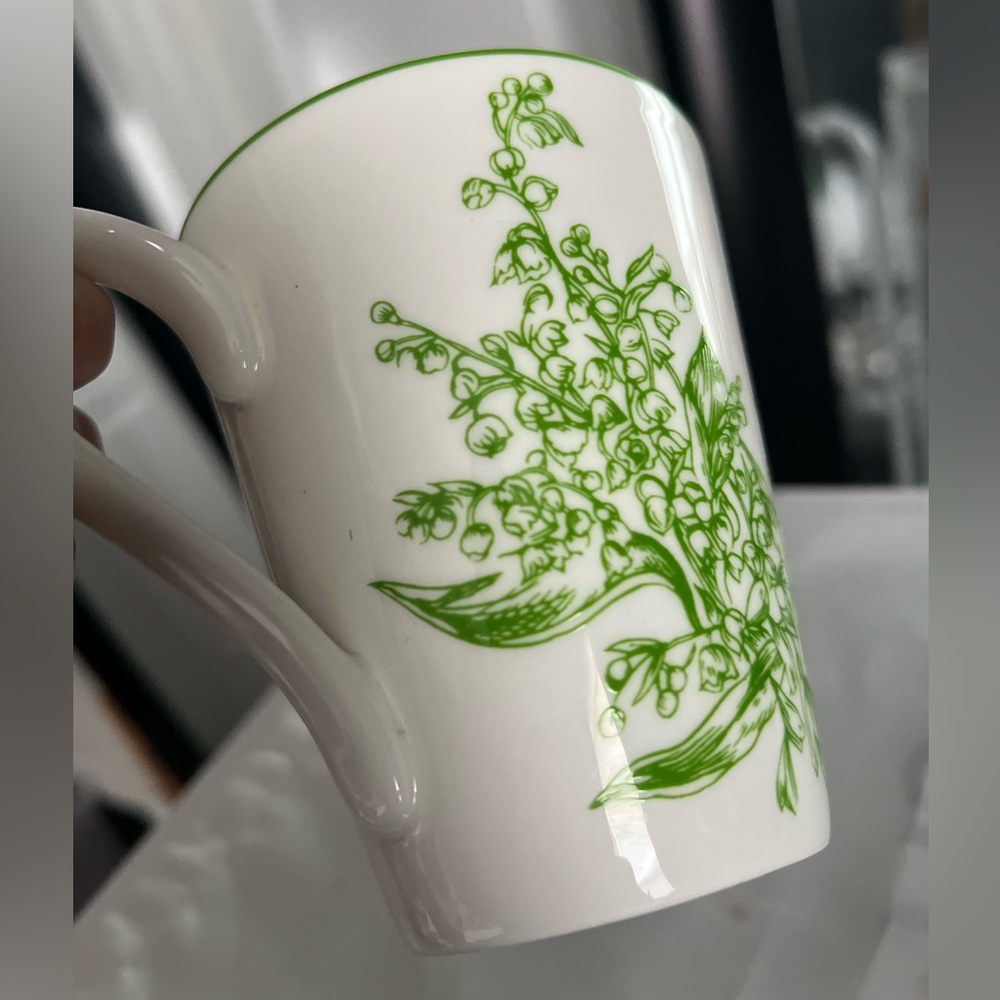 Dior Lily of the Valley Green Mug - Picture 2 of 10
